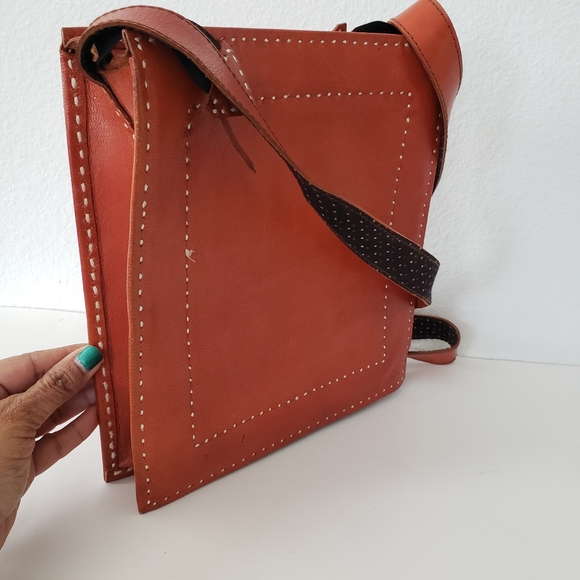 NWT genuine leather handmade embroidered bag - Picture 8 of 12